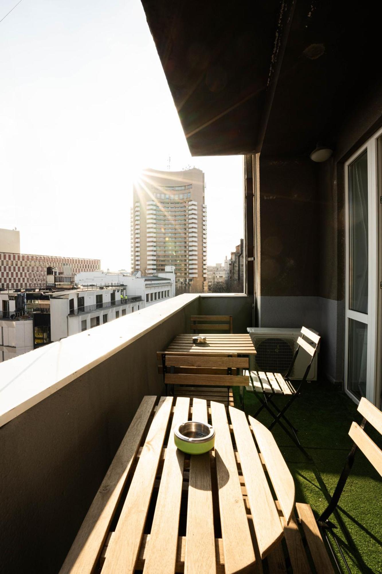 Ultracentral Dreamland Apartment 3 Bdrm Букурещ Екстериор снимка