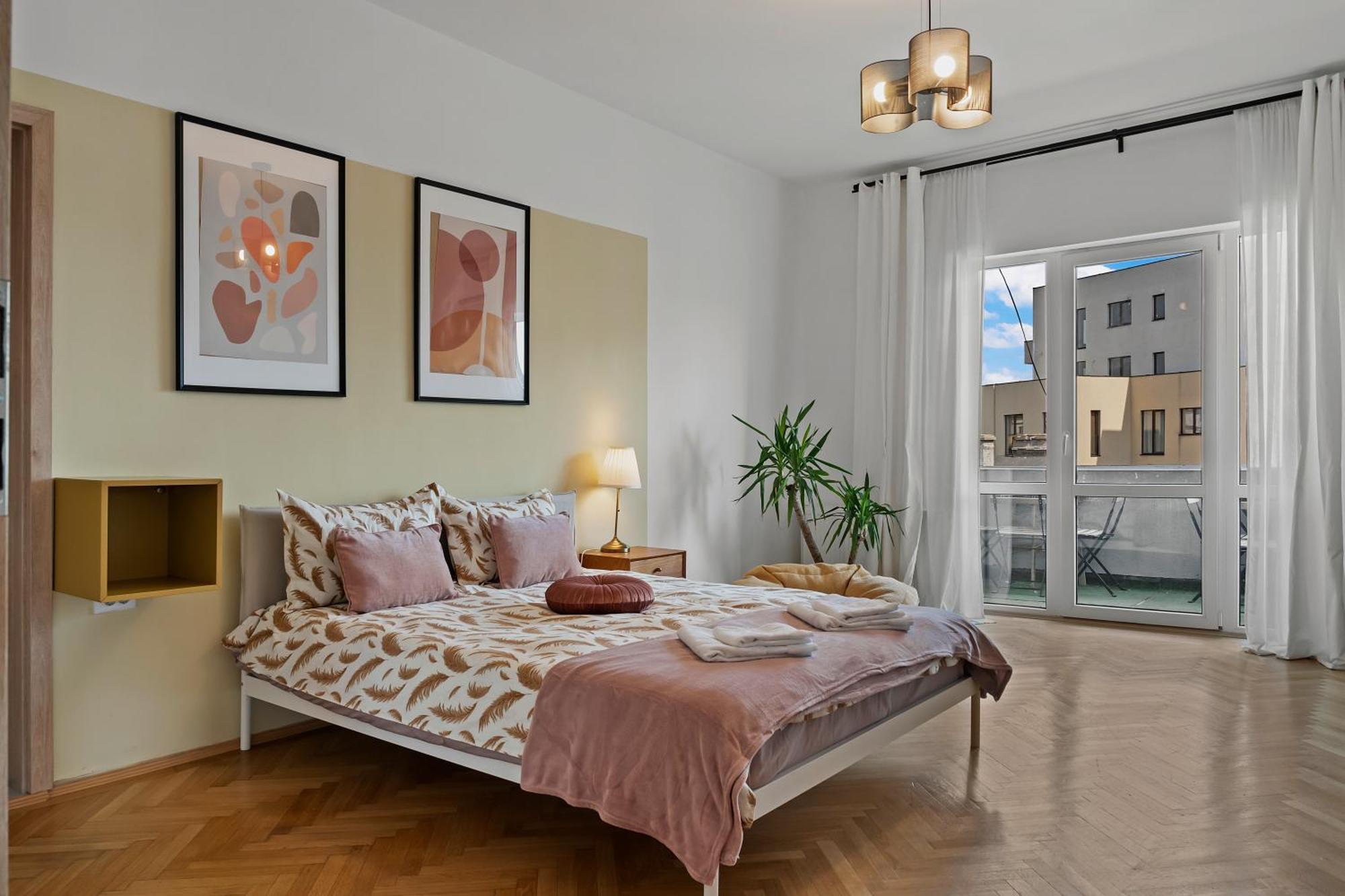 Ultracentral Dreamland Apartment 3 Bdrm Букурещ Екстериор снимка