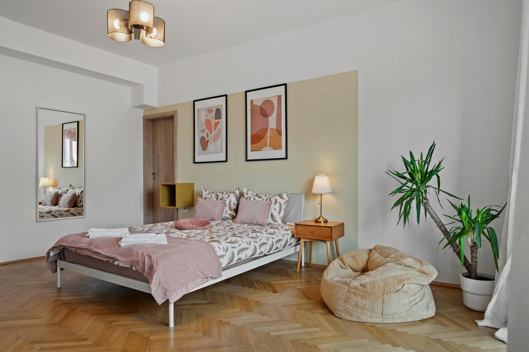 Ultracentral Dreamland Apartment 3 Bdrm Букурещ Екстериор снимка